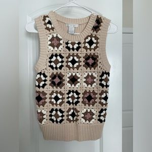 Design history crochet top size XS